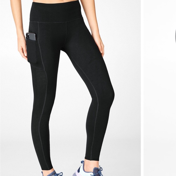 Fabletics Leggings with Pockets - Picture 2 of 15
